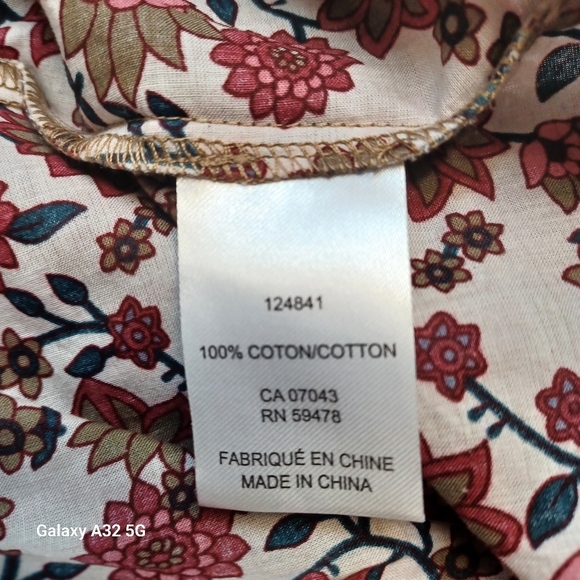 C&C California Red Ruffled Blouse with 3/4 Sleeves Size L - Picture 11 of 12